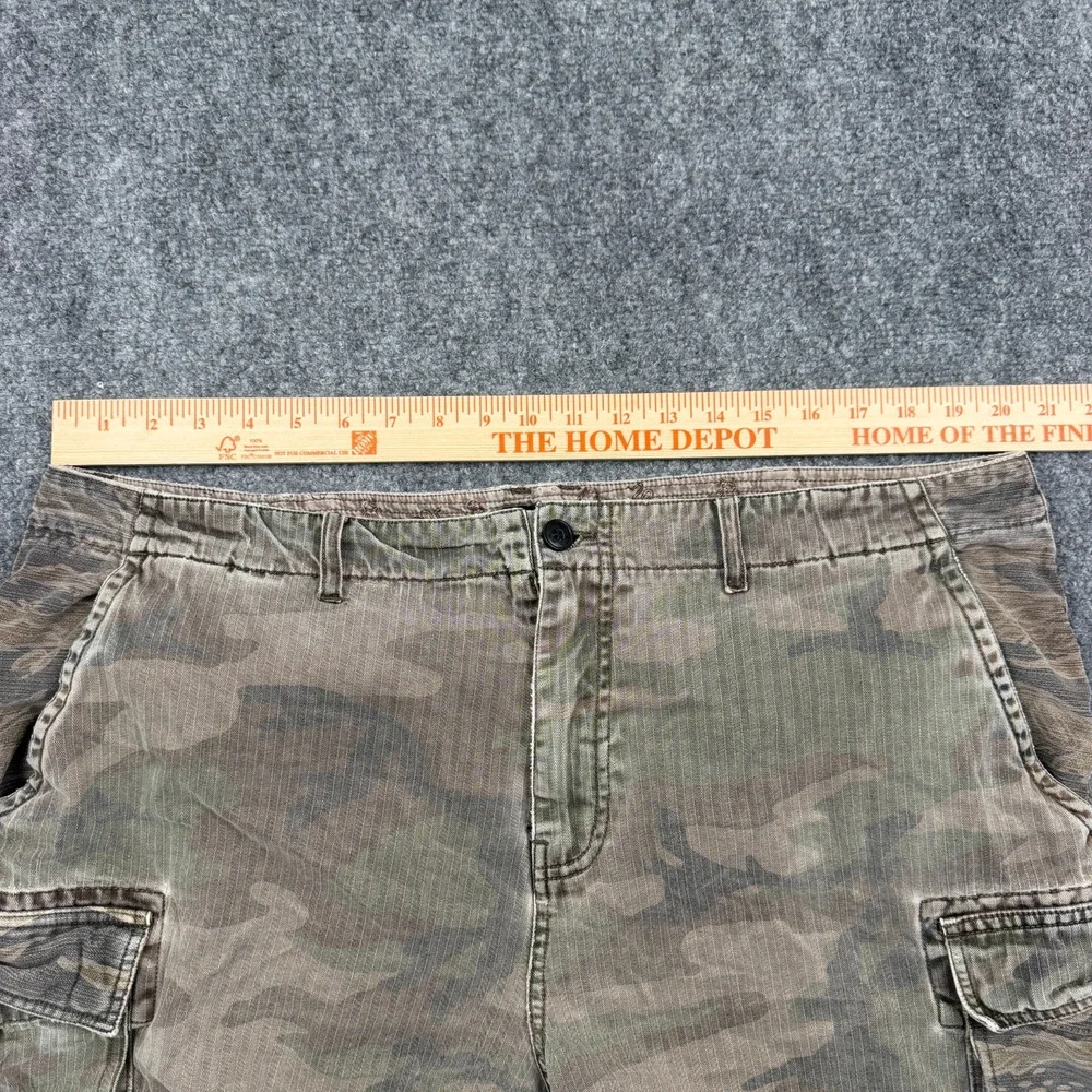 Lucky Brand Mens Camo Cargo Shorts Size 40 Ripstop Military Utility Hunting Y2K